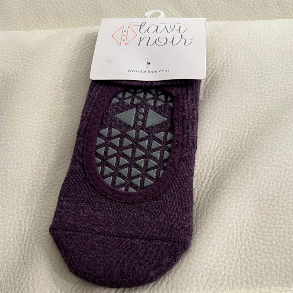 Tavi Noir Purple Grip Socks